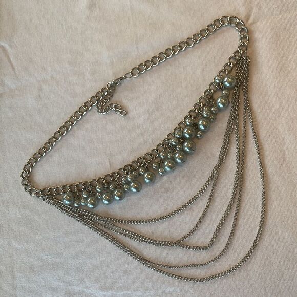 Necklace Silver Gray Baubles Costume Jewelry Cascading Chain - Picture 1 of 6